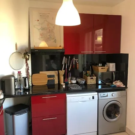Superb Apartment With Balcony & Eiffel Tower View Paříž